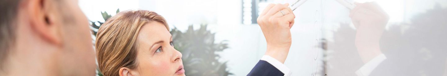 Restrukturierungen und Personalabbau